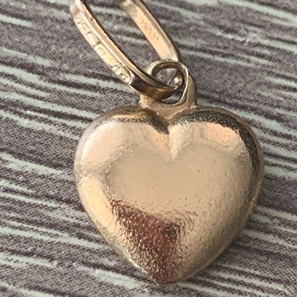 Gold 10k heart and chain